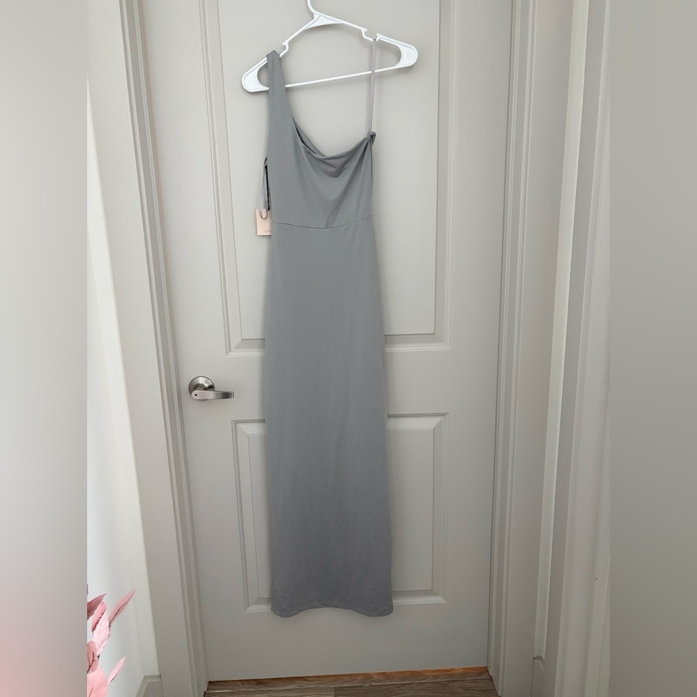 Superdown One-Shoulder Gray Maxi Dress - Picture 3 of 8